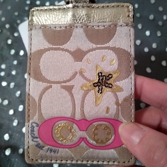 ๐ Coach Signature Applique Lanyard ID - Picture 3 of 4